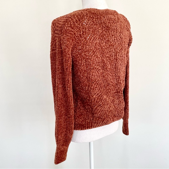 Slightly Cropped Pink Rose Sweater | Size: Small - Picture 6 of 9